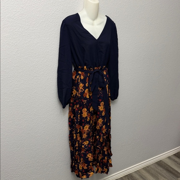 Size 12-BloomChic V-Neck Balloon Sleeve Floral Print Tied Waist Maxi Dress - Picture 4 of 5